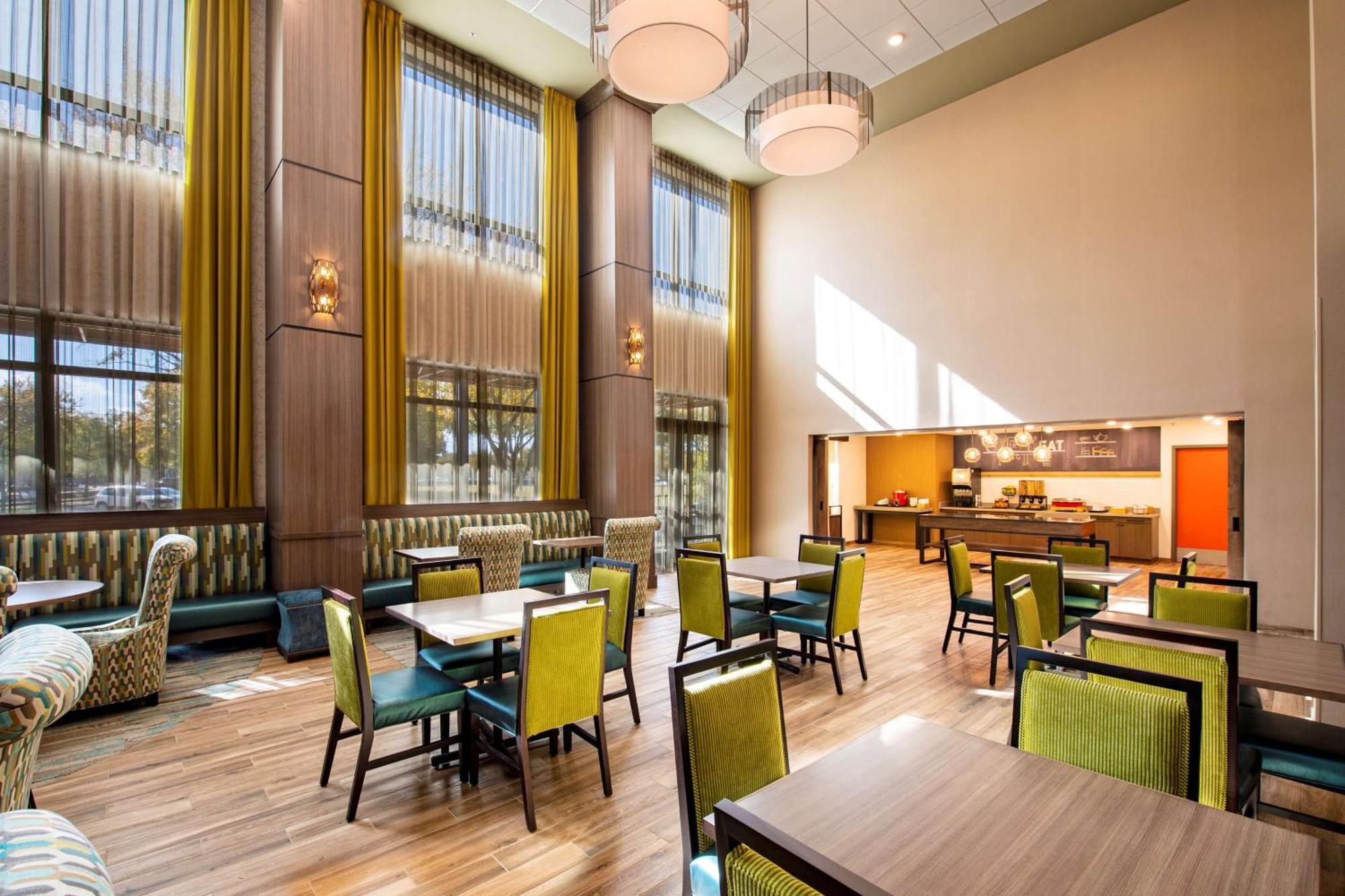 Hampton Inn & Suites Keller Town Center Exteriör bild
