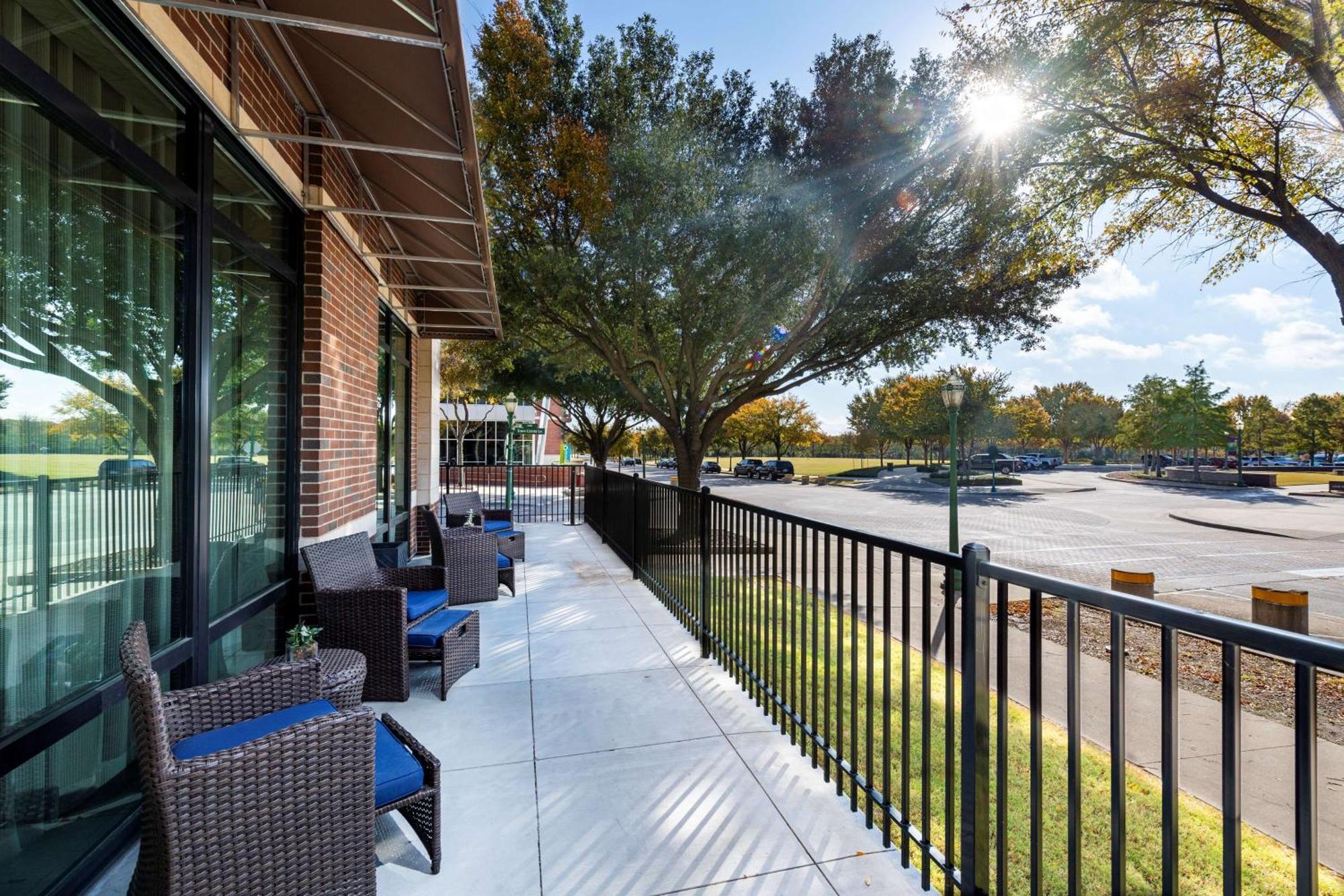 Hampton Inn & Suites Keller Town Center Exteriör bild